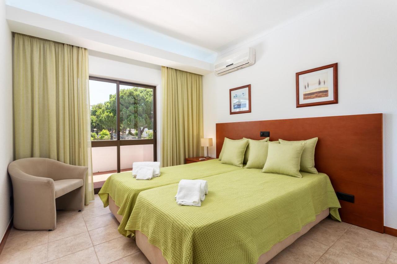 Apartamento Host Wise - Bright Cozy Flats W Terrace & Pool Quarteira Exterior foto