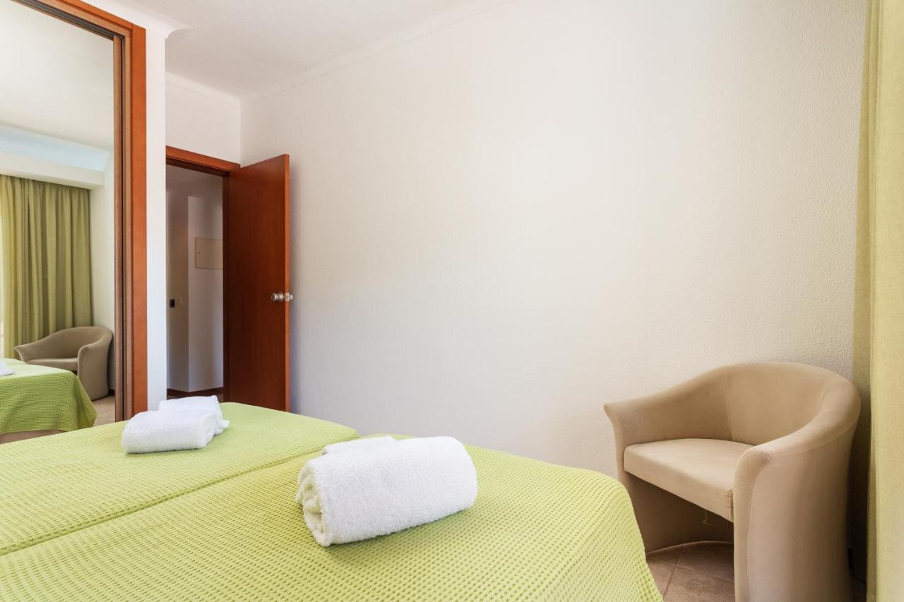 Apartamento Host Wise - Bright Cozy Flats W Terrace & Pool Quarteira Exterior foto