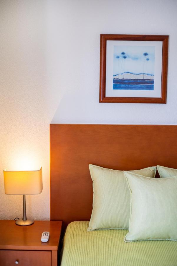 Apartamento Host Wise - Bright Cozy Flats W Terrace & Pool Quarteira Exterior foto